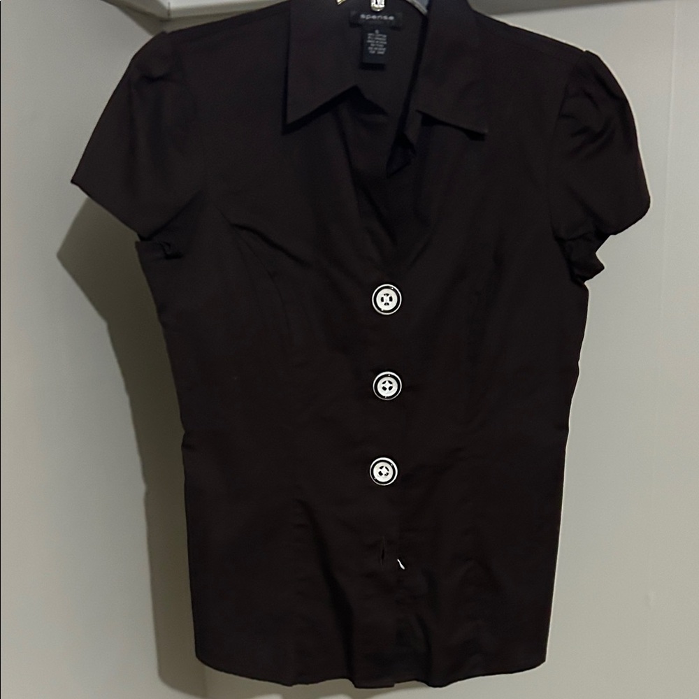 Spense Brown Short-Sleeve Button Front Collared Top